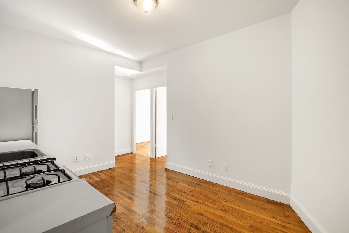 101 Thompson Street, Unit 18 Manhattan, NY 10012 - Photo 1 of 5