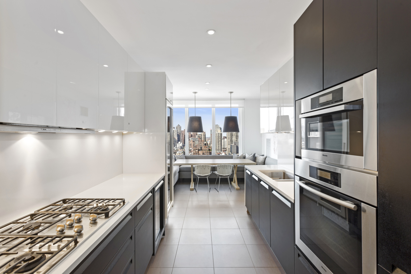 255 East 74th Street, Unit 24B Manhattan, NY 10021 - Photo 3 of 14