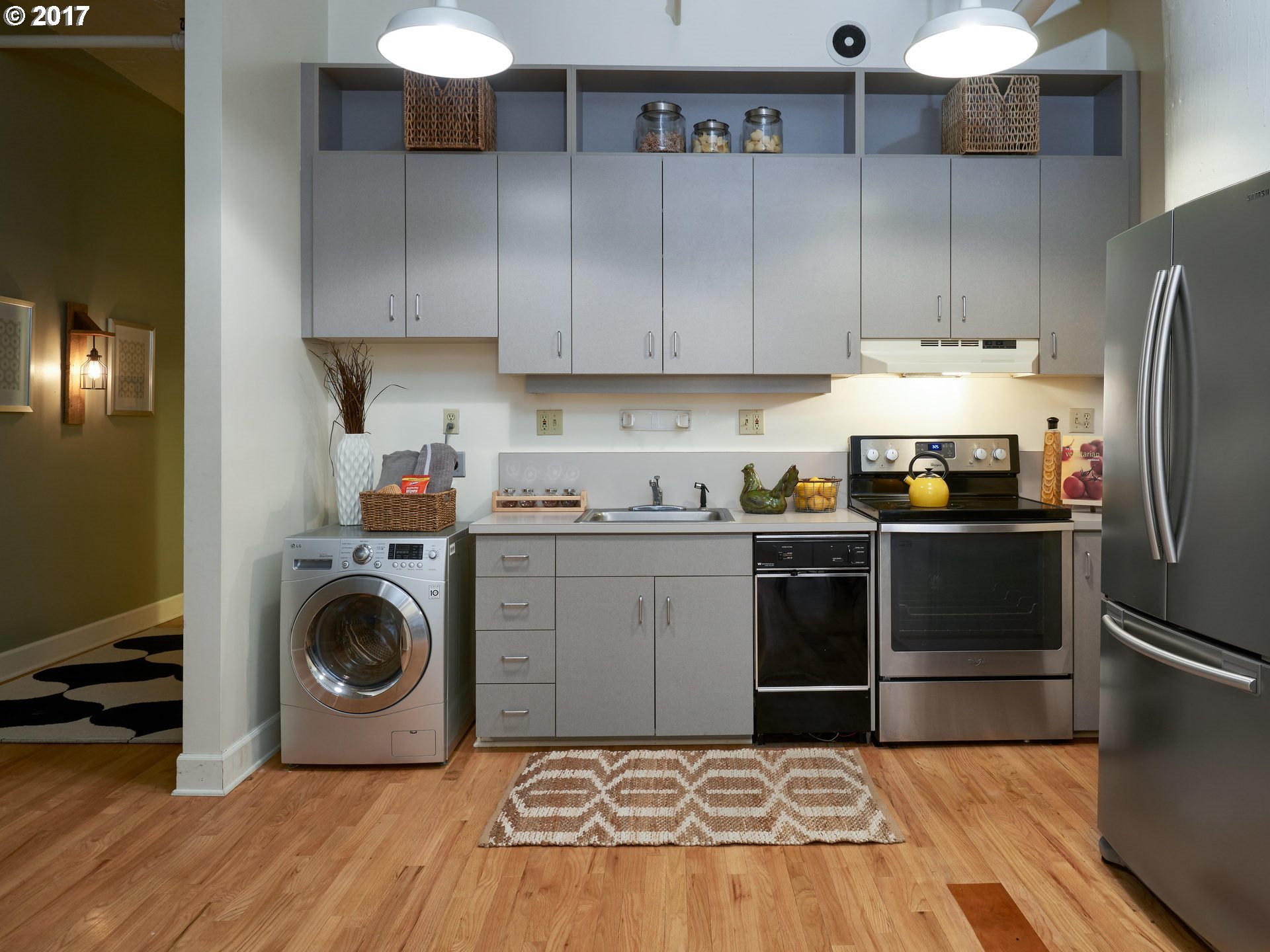 1314 Northwest Irving Street, Unit 212 Portland, OR 97209 - Photo 7 of 16