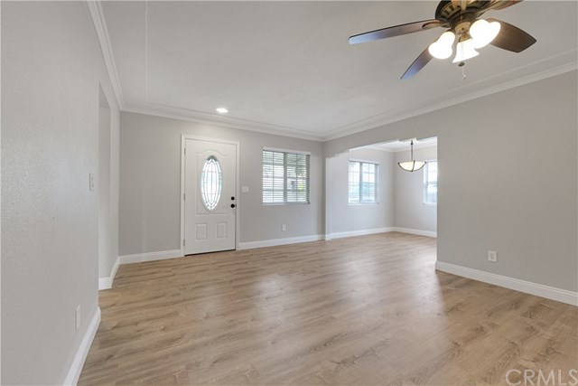 5784 Main Street South Gate, CA 90280 - Photo 4 of 27