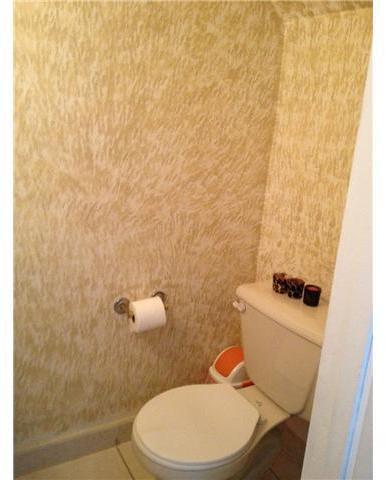 465 Swallow Drive, Unit 9 Miami, FL 33166 - Photo 7 of 15