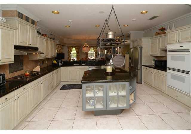 3320 Paddock Road Weston, FL 33331 - Photo 12 of 25