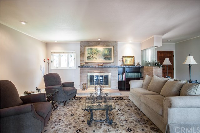 1031 Andrews Drive Long Beach, CA 90807 - Photo 5 of 25