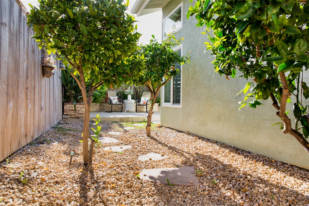 2105 Madiera Drive Oceanside, CA 92056 - Photo 6 of 25