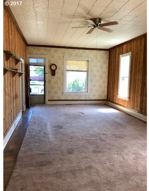 233 Southwest 4th Street Pendleton, OR 97801 - Photo 10 of 11
