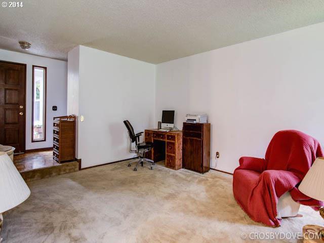 16565 Southwest Rigert Terrace Beaverton, OR 97007 - Photo 15 of 16 Gallery Image 15