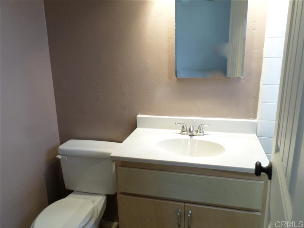 8069 Poplin Drive Santee, CA 92071 - Photo 10 of 18