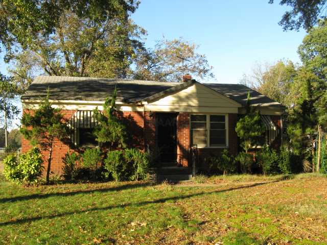 280 Ivan Road Memphis, TN 38109 - Photo 1 of 3 Gallery Image 1