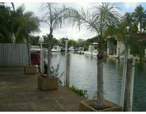 5200 Riviera Drive Coral Gables, FL 33146 - Photo 2 of 2