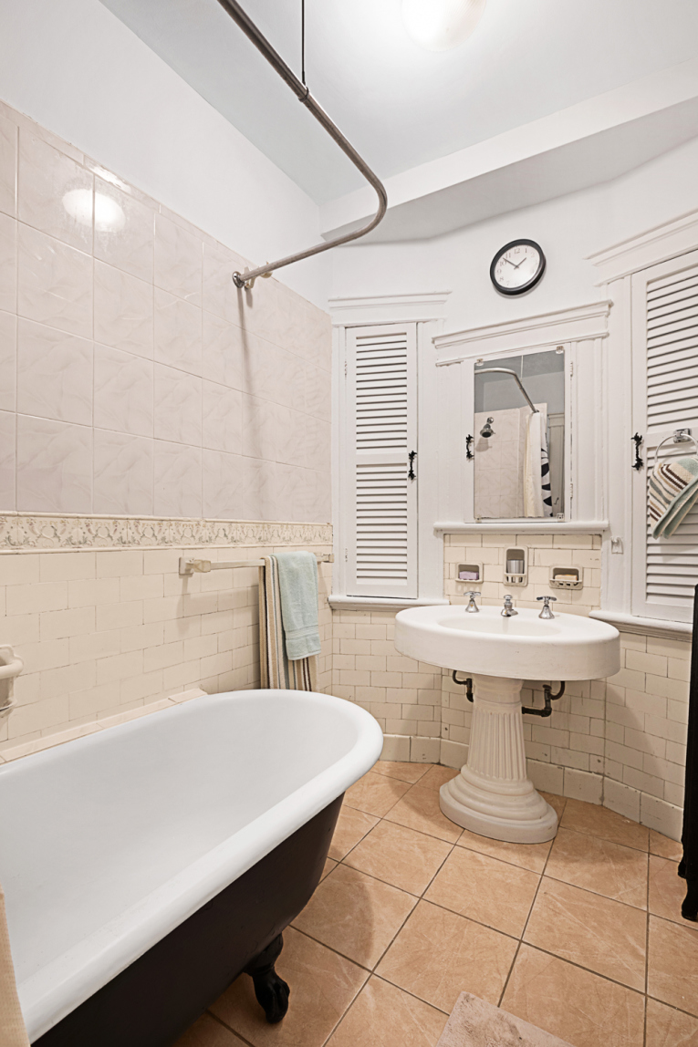 642 East 18th Street Brooklyn, NY 11230 - Photo 10 of 15