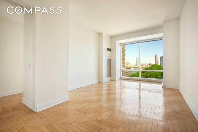 845 United Nations Plaza, Unit 6C Manhattan, NY 10017 - Photo 3 of 15