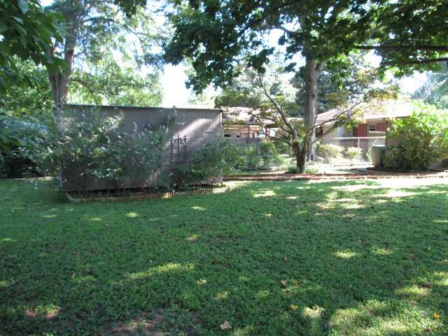 1617 Colonial Road Memphis, TN 38117 - Photo 13 of 16