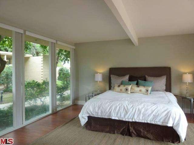 360 Cabrillo Road, Unit 211 Palm Springs, CA 92262 - Photo 19 of 28 Gallery Image 19