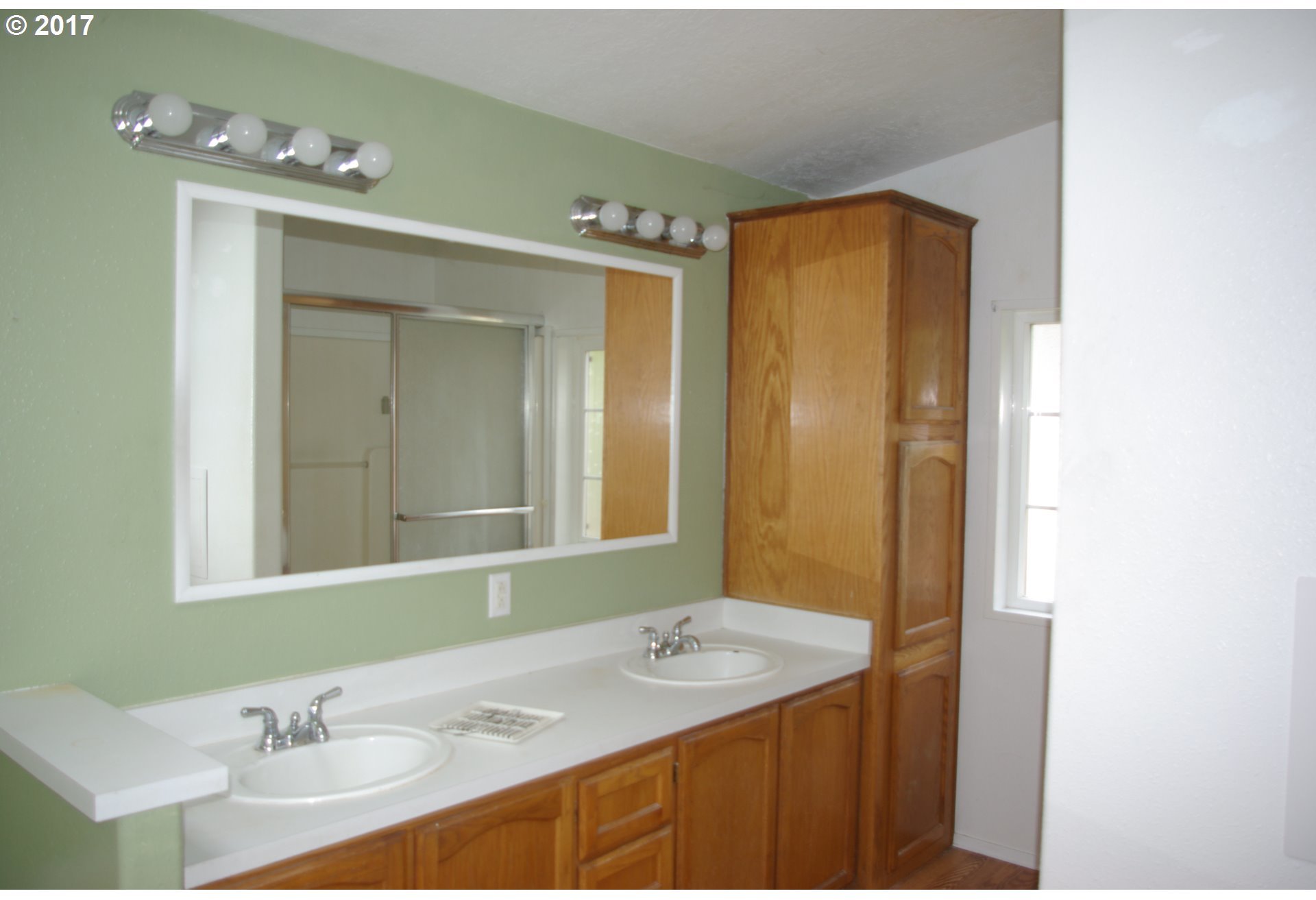 910 Walker Road Kelso, WA 98626 - Photo 17 of 25 Gallery Image 17