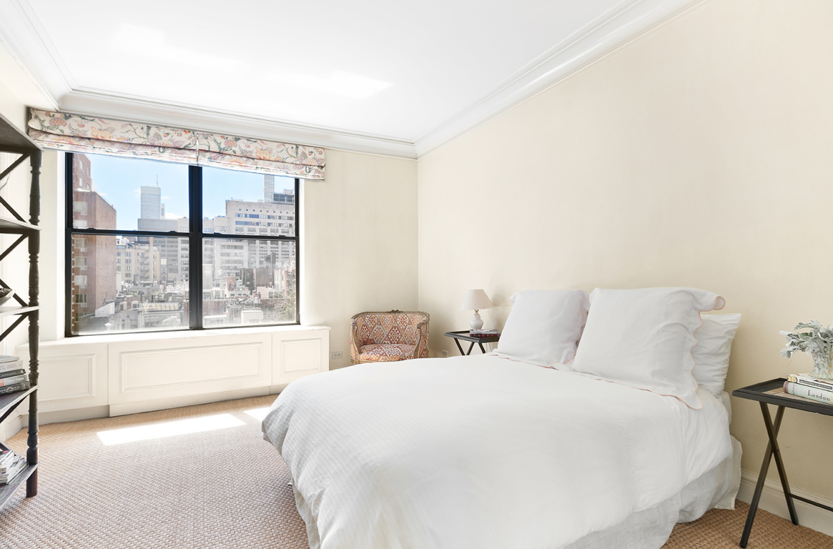 125 East 72nd Street, Unit 8D Manhattan, NY 10021 - Photo 9 of 13