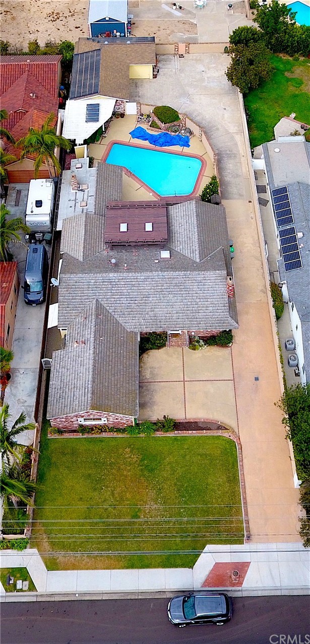 2183 Tustin Avenue Costa Mesa, CA 92627 - Photo 4 of 16