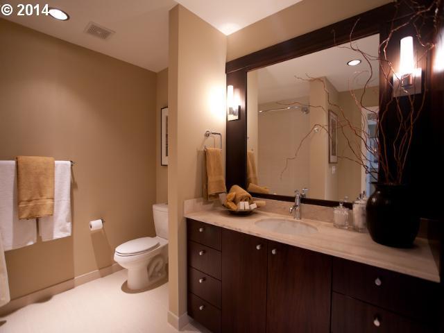 2351 Northwest Westover Road, Unit 1207 Portland, OR 97210 - Photo 7 of 11 Gallery Image 7