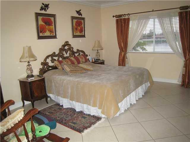 1694 Southwest 154th Path Miami, FL 33185 - Photo 8 of 12