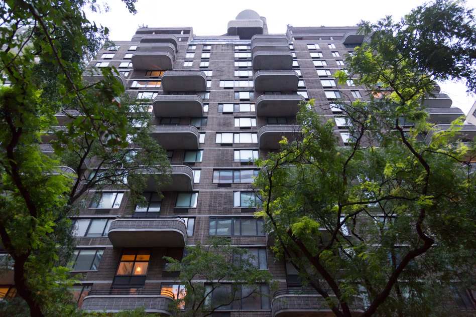 309 E 49th St, Manhattan, NY 10017 - Photo 1 of 5