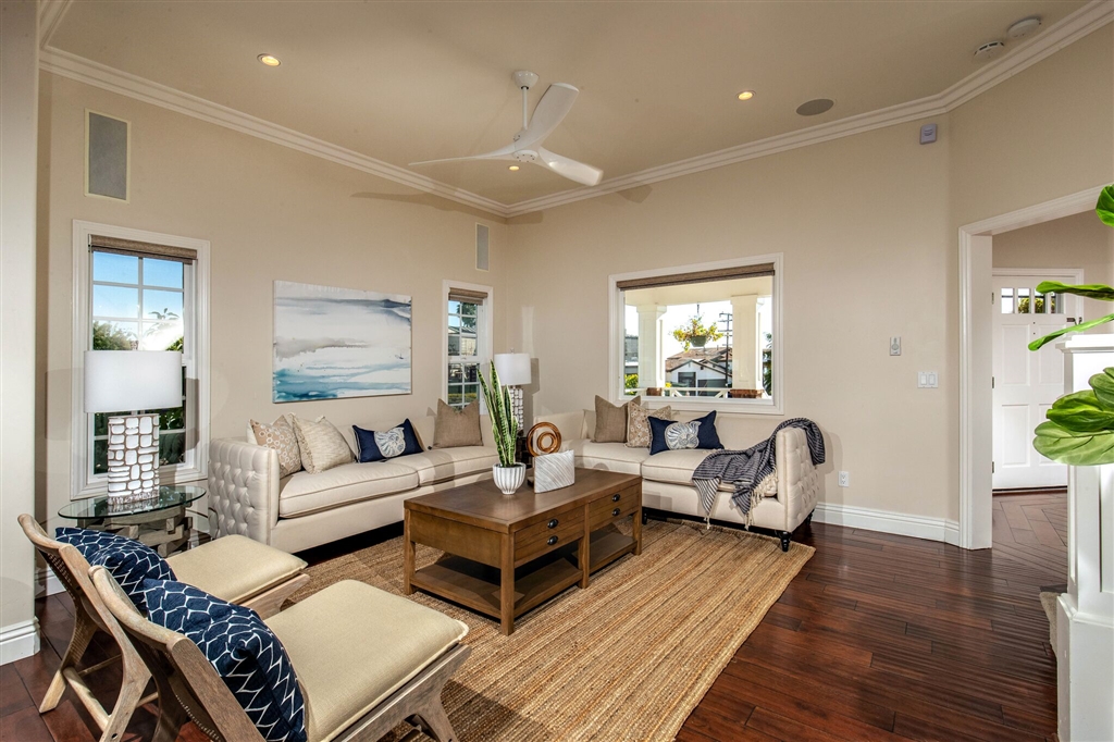 5303 Chelsea Street La Jolla, CA 92037 - Photo 3 of 23