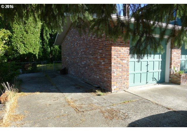 3520 Ridgeway Drive Reedsport, OR 97467 - Photo 8 of 32 Gallery Image 8