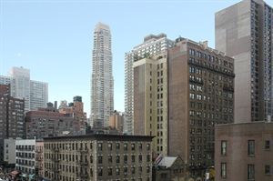 305 East 72nd Street, Unit 6GS Manhattan, NY 10021 - Photo 4 of 6