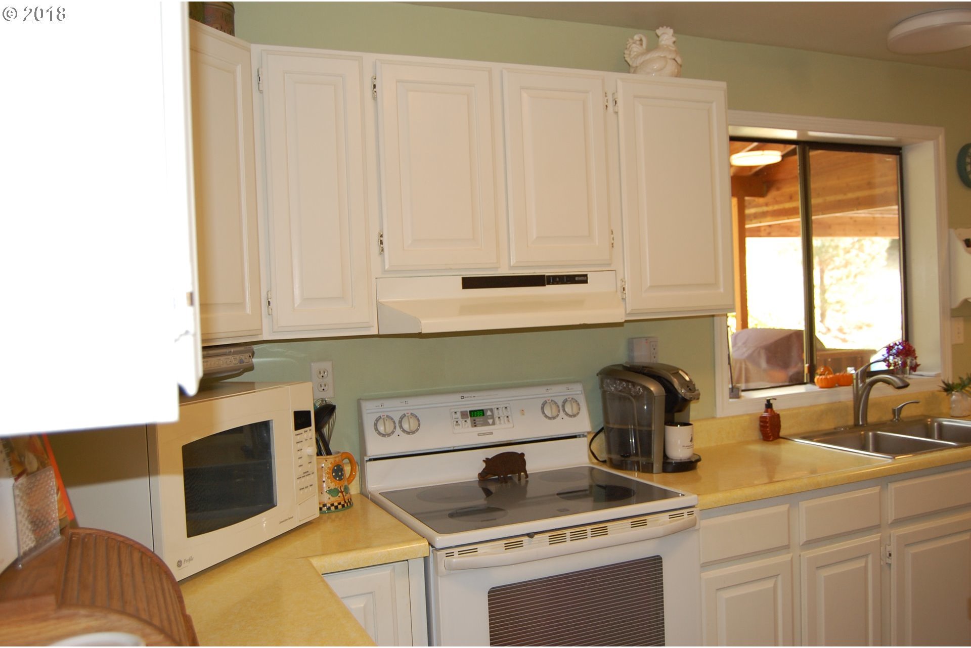 40943 Hillcrest Loop Road Astoria, OR 97103 - Photo 9 of 32 Gallery Image 9