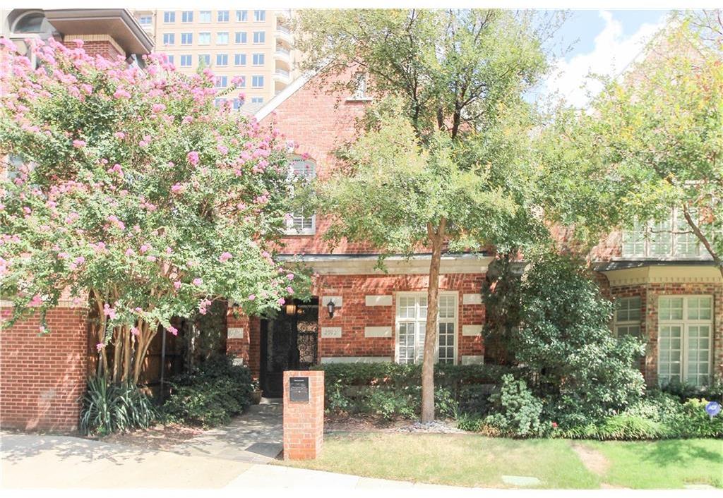 2912 North Pearl Street Dallas, TX 75201 - Photo 1 of 1