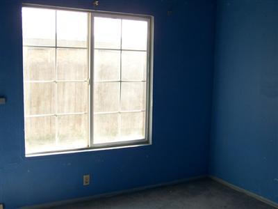 212 Mc Kee Road Bakersfield, CA 93307 - Photo 6 of 10 Gallery Image 6