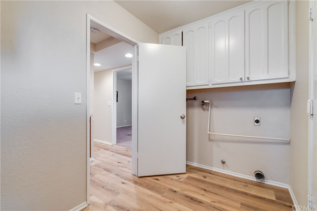 338 Purdy Avenue Placentia, CA 92870 - Photo 23 of 34 Interior laundry room