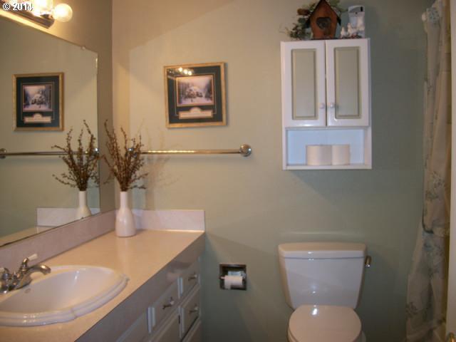 17808 Southwest Elsner Road Sherwood, OR 97140 - Photo 9 of 12 Gallery Image 9
