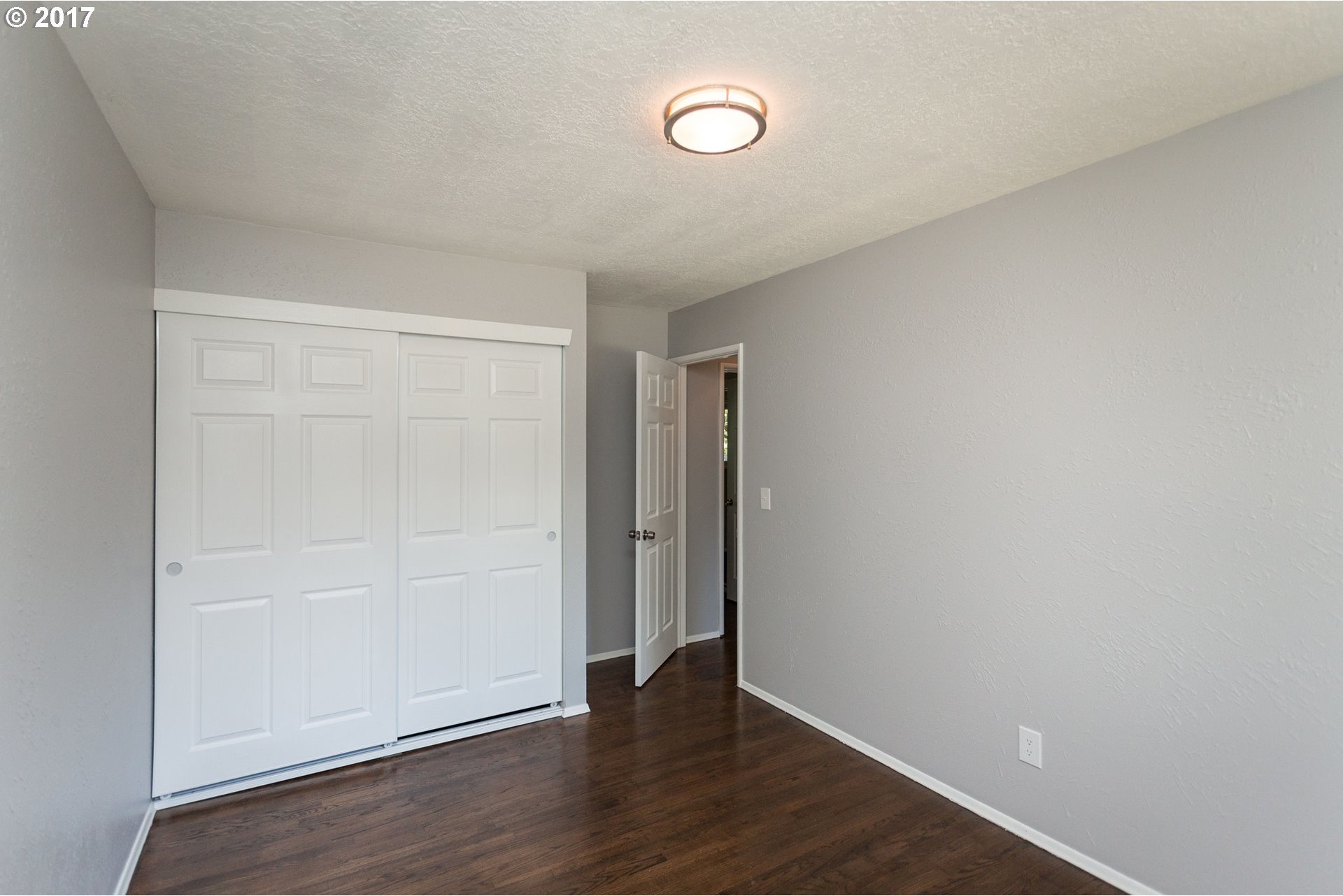 11955 Southwest Cheshire Road Beaverton, OR 97008 - Photo 14 of 31 Gallery Image 14
