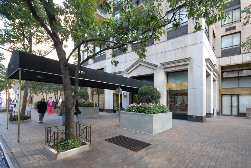 Evans Tower Condominium 171 E 84th St, Manhattan, NY 10028 - Photo 2 of 6