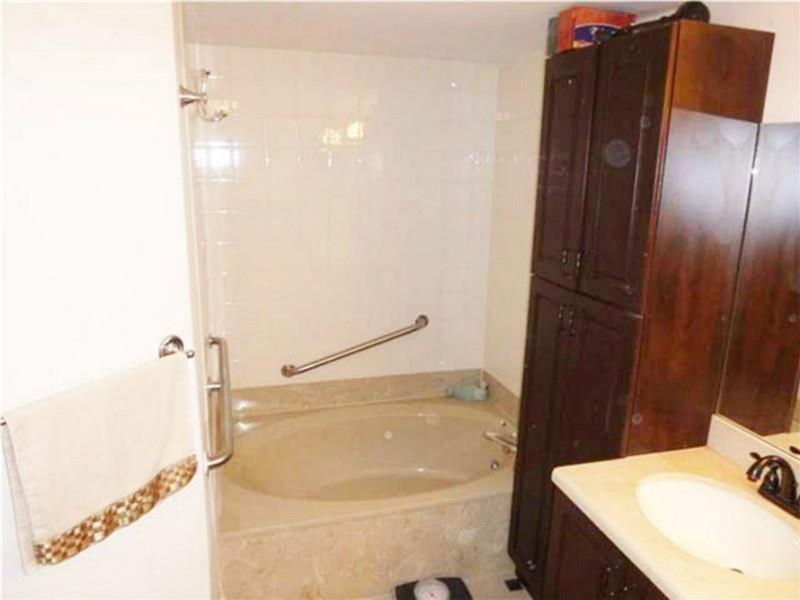 The Waterways Aventura, FL 33180 - Photo 21 of 24