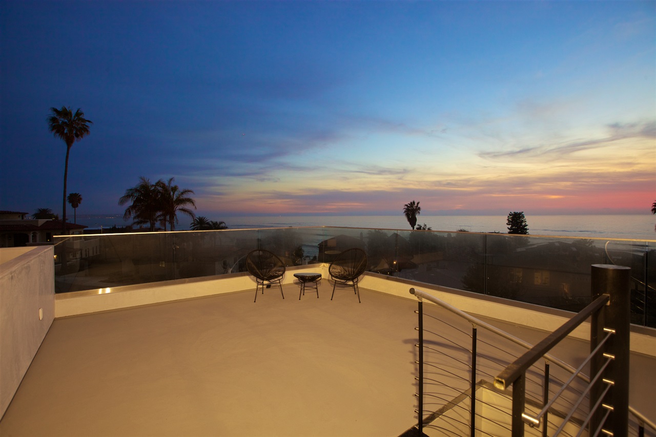 5663 Abalone Place La Jolla, CA 92037 - Photo 16 of 25 Rooftop Deck