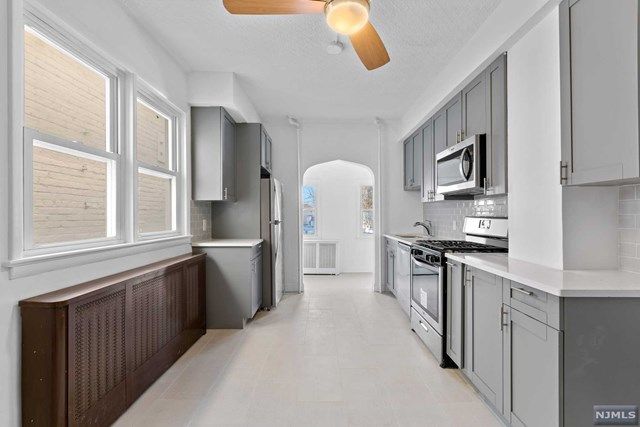 $2,200 | 127 Centre Avenue, Unit 1, Secaucus, NJ 07094