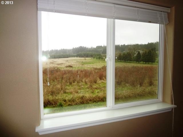 906 Riley Drive Northeast Silverton, OR 97381 - Photo 14 of 16 Gallery Image 14