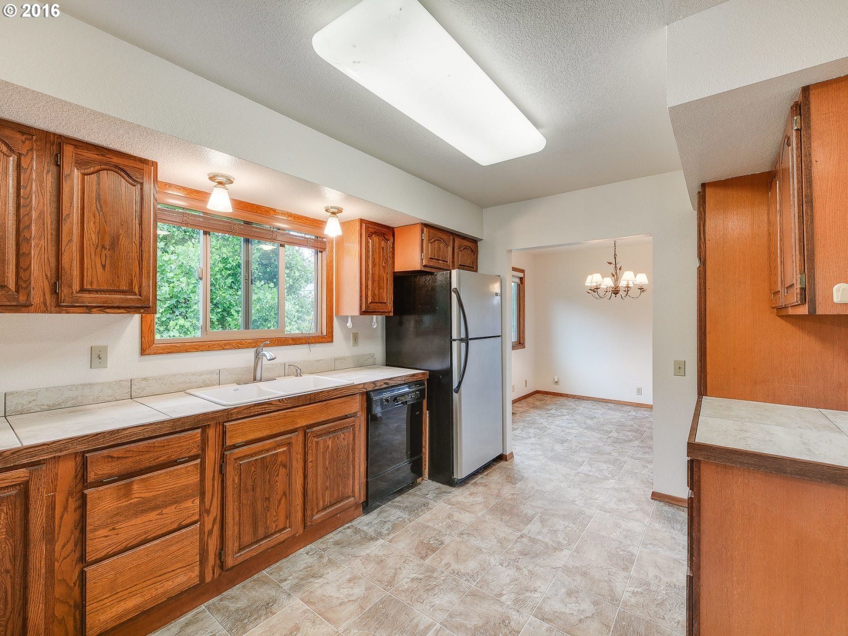 7215 Southeast Altman Road Gresham, OR 97080 - Photo 11 of 32