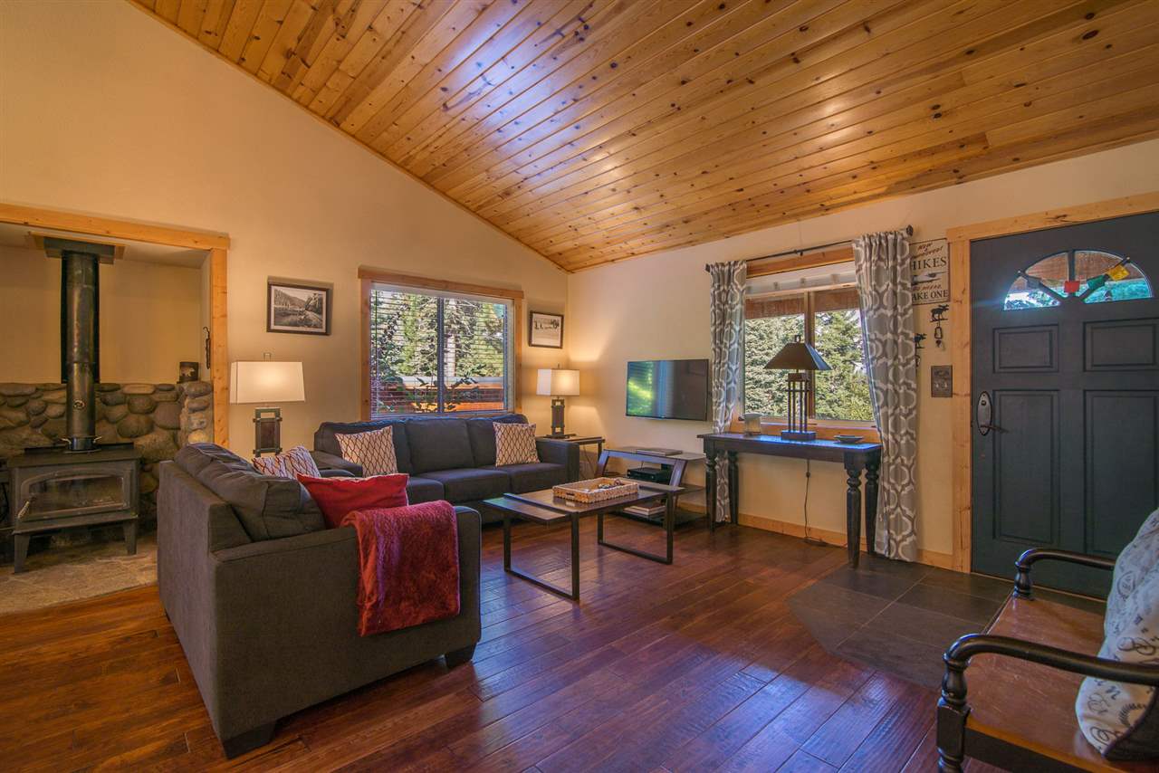 12560 Rainbow Drive Truckee, CA 96161 - Photo 6 of 14