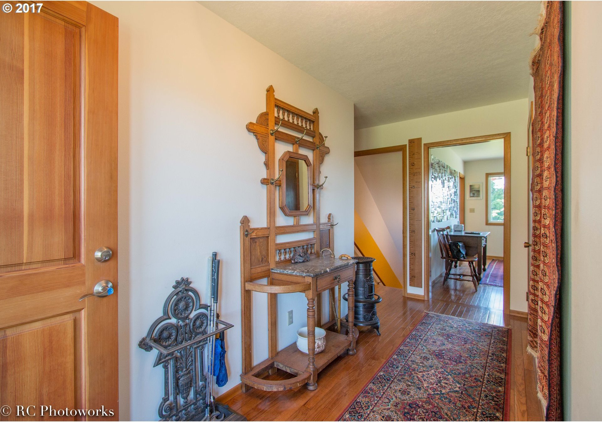 680 Highline Road Hood River, OR 97031 - Photo 7 of 30