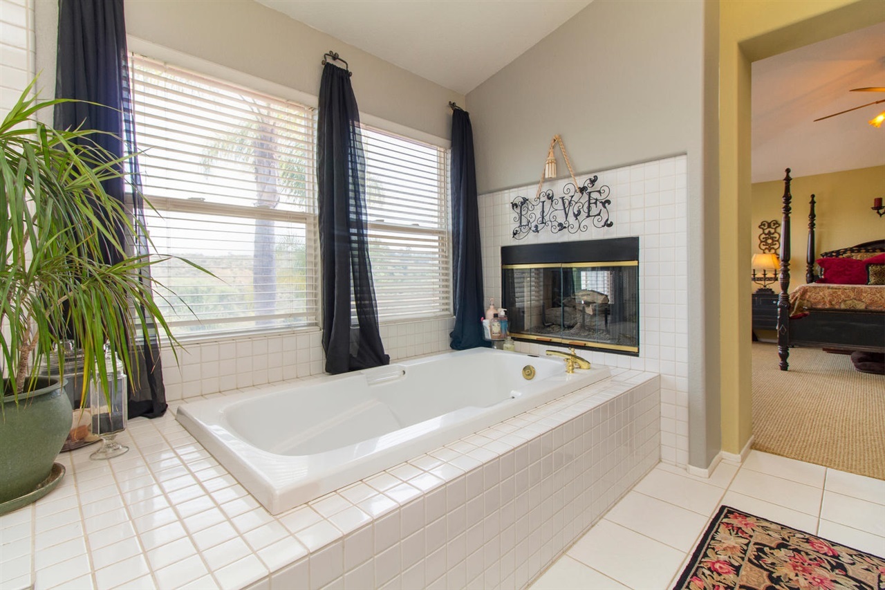 1604 Del Mar Road Oceanside, CA 92057 - Photo 15 of 25 Gallery Image 15