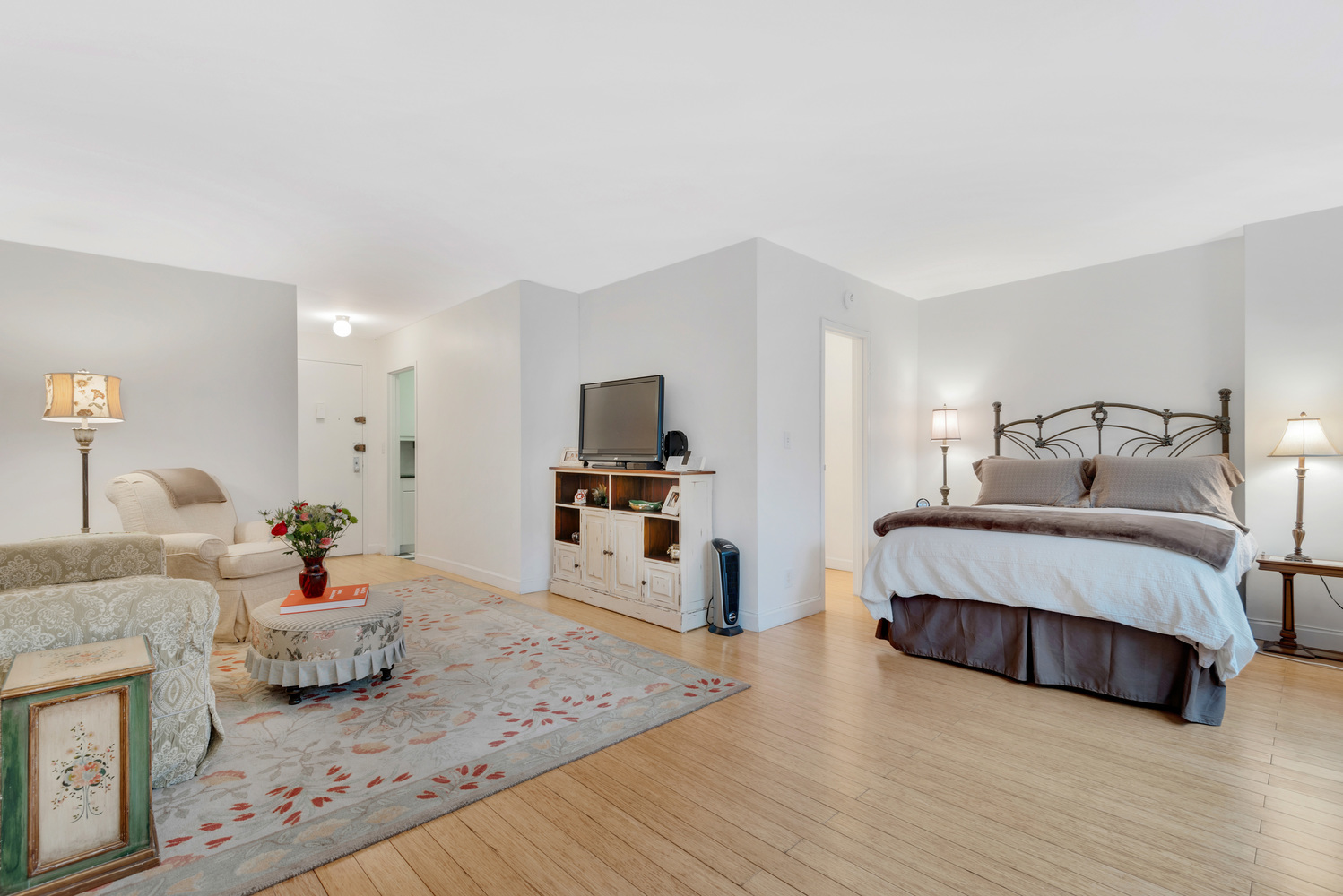 180 West End Avenue, Unit #5K Manhattan, NY 10023 - Photo 3 of 7