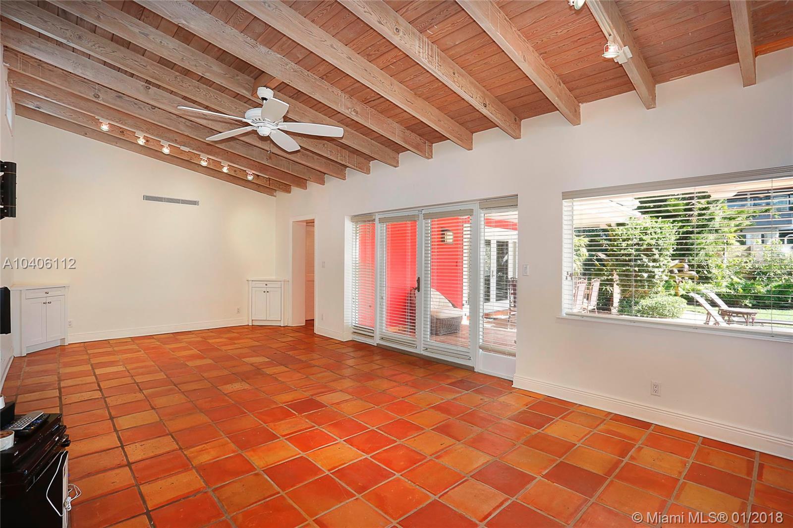 301 Pacific Road Key Biscayne, FL 33149 - Photo 4 of 22