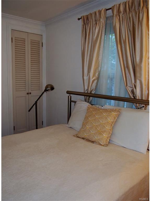 25 Jackson Avenue White Plains, NY 10606 - Photo 11 of 29