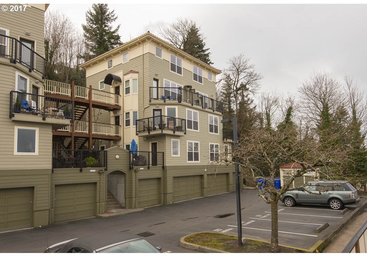 423 Northwest Uptown Terrace, Unit 1A Portland, OR 97210 - Photo 13 of 18