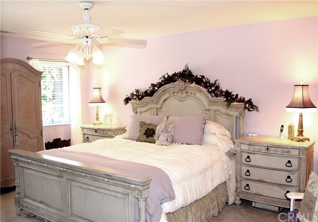 375 Grandview Road Twin Peaks, CA 92391 - Photo 15 of 30 Master bedroom