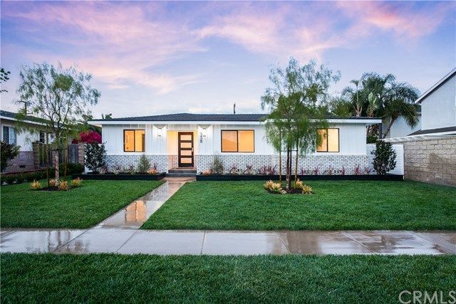 $1,535,000 | 338 East 19th Street, Costa Mesa, CA 92627