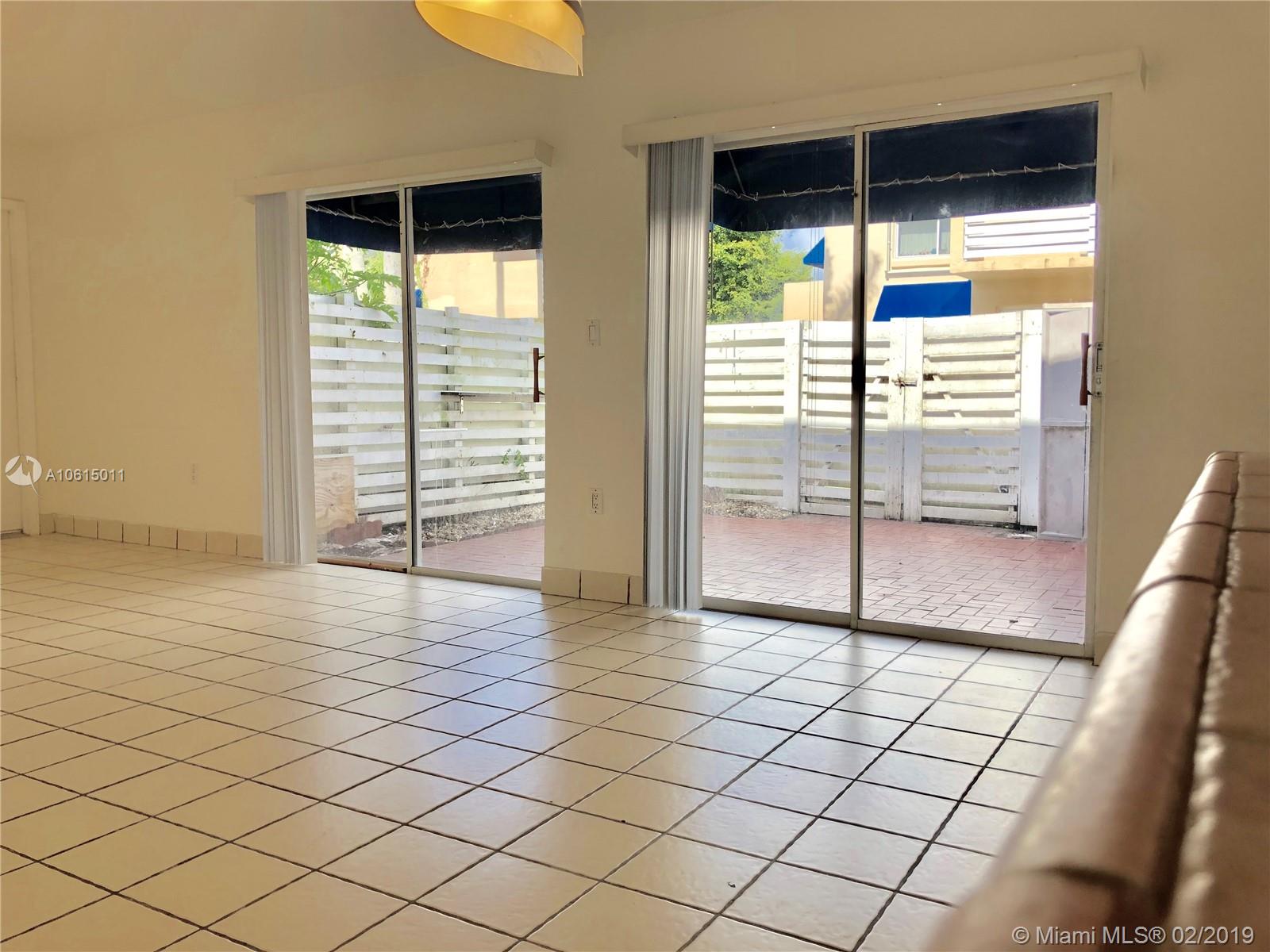 14357 Southwest 97th Lane Miami, FL 33186 - Photo 5 of 36
