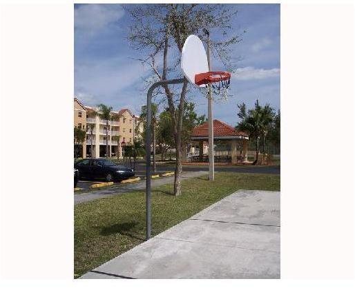 8200 Southwest 210th Street, Unit 320 Cutler Bay, FL 33189 - Photo 19 of 32