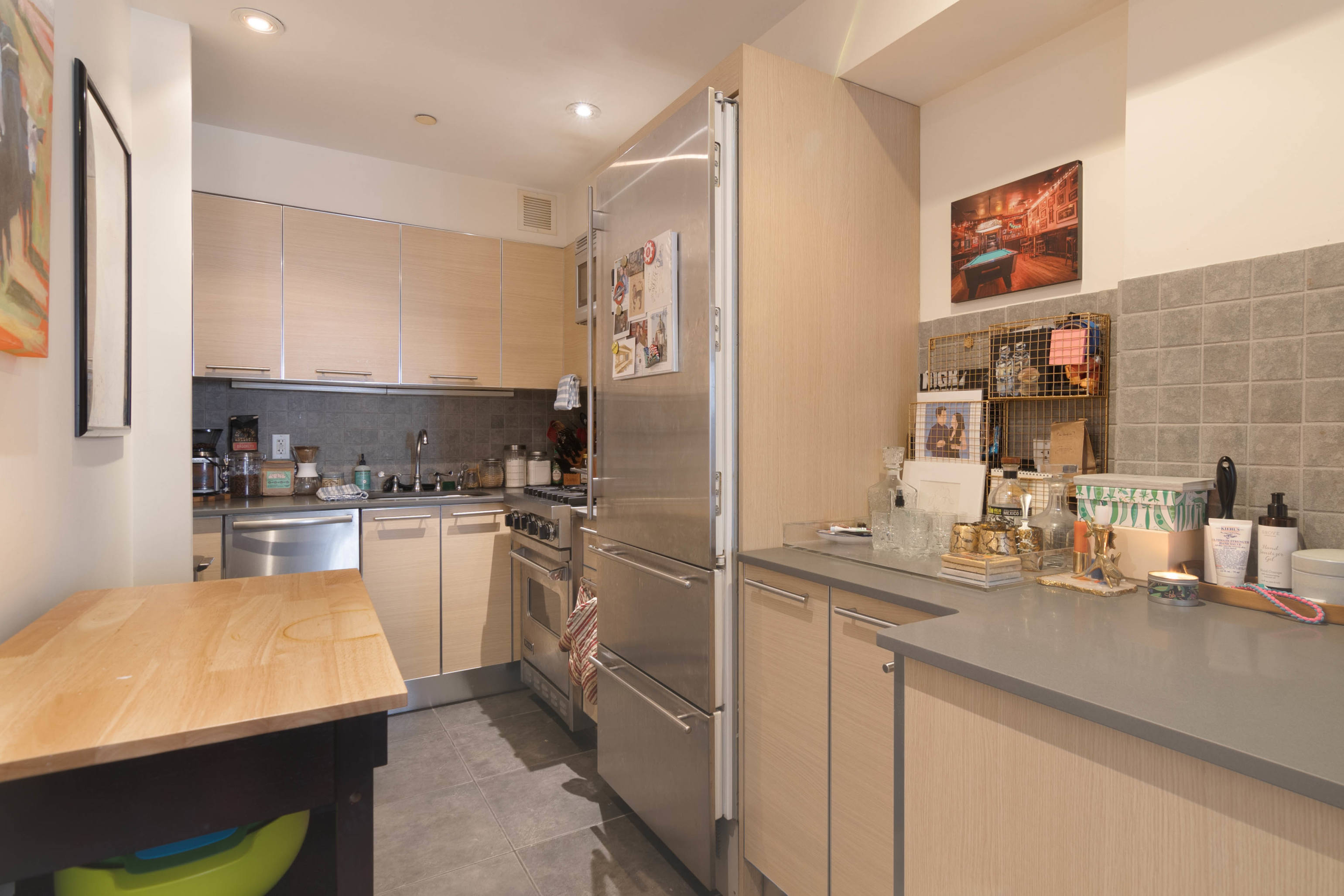 215 East 81st Street, Unit 6C Manhattan, NY 10028 - Photo 3 of 9